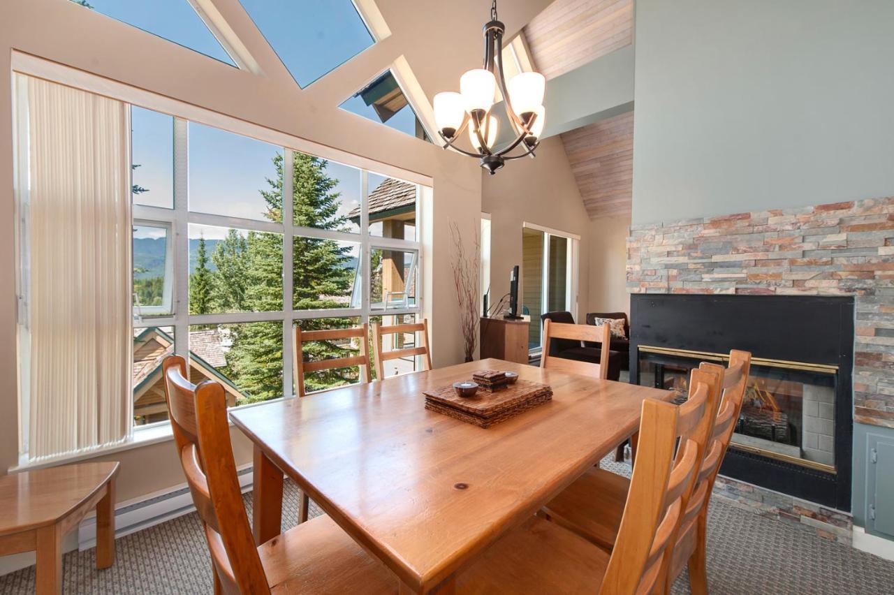 Snowbird Townhouses By Elevate Vacations Γουίστλερ Εξωτερικό φωτογραφία